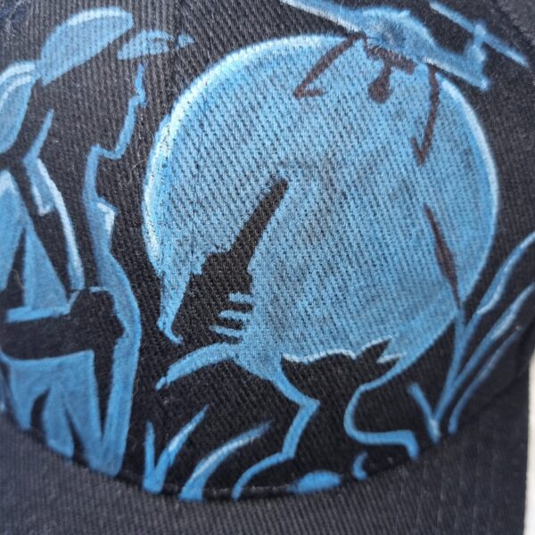 KC Unikat Cap M-008 – Einsatzperson mit Drohne im Feld