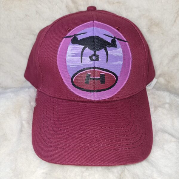 KC Unikat Cap M-019 Drohne über Zielpunkt im Kreis auf roter Cap